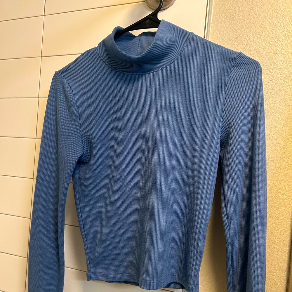 American Eagle Blue Top